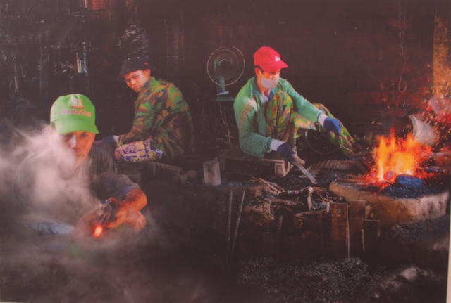 Làng nghề rèn Tây Phương Danh (thị xã An Nhơn) đã có trên 300 năm tồn tại và phát triển.