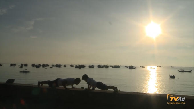 Tập thể dục buổi sáng.