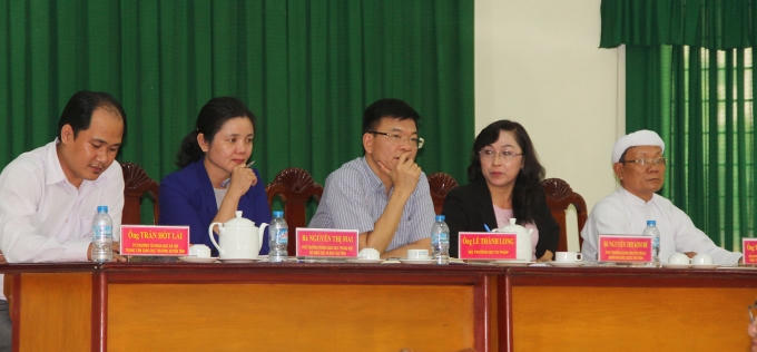 Bộ trưởng cùng những người ứng cử đại biểu Quốc hội khóa XIV gặp gỡ, tiếp xúc cử tri.