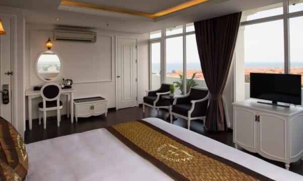 Các khách sạn có tiện nghi hiện đại, sach sẽ,có hướng nhìn ra biển  luôn là sự lựa chọn hàng đầu của du khách khi đến Đà Nẵng.