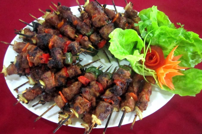 Hai món không thích hợp với người viêm họng là món nướng và chiên. Ảnh: minh họa