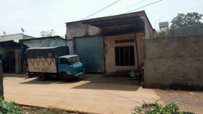 Kho hàng của bà Thiện chứa hàng chục tấn hạt điều của các nạn nhân bị Hải “lừa”