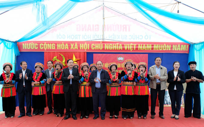 Thủ tướng Nguyễn Xuân Phúc dự ngày hội Đại đoàn kết tại Bắc Kạn