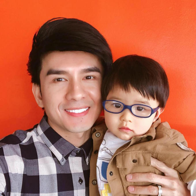 Đan Trường cùng con trai Thiên Từ.