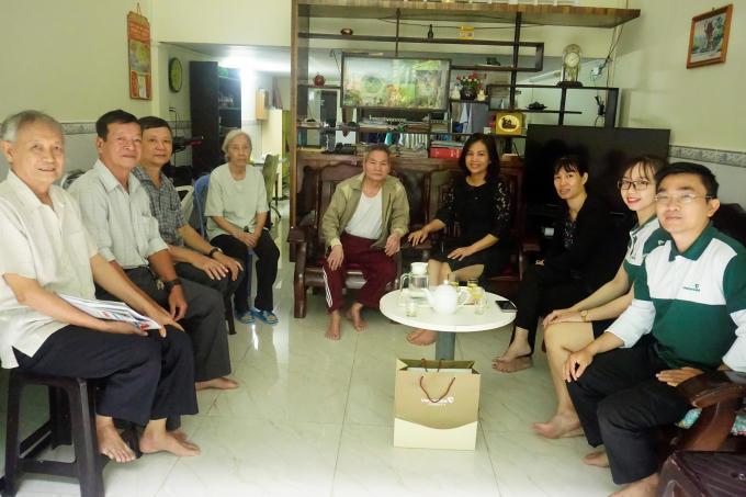 20201222_VCB SAI THANH_Lê Hồng Sâm_ Đoàn đến thăm gia đình Bác Lê Ngọc Đồi và Bác Hồ Thị Phương tham gia quân đội năm 1968 hiện là thương binh 4.4