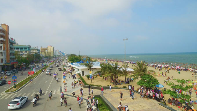 Bãi biển Sầm Sơn.