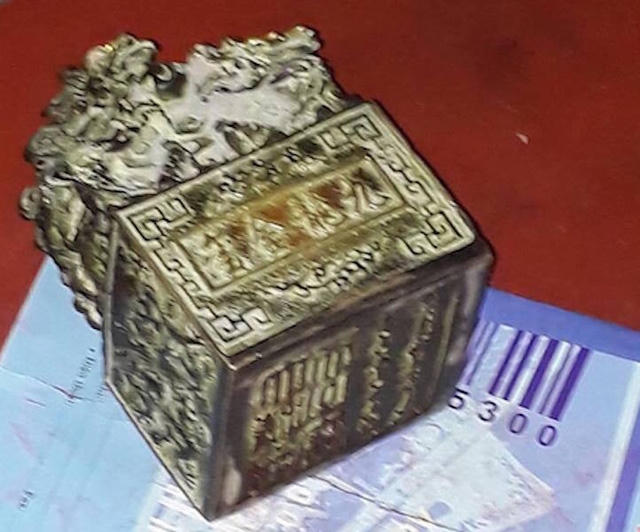 Ngắm vật lạ nghi là ngọc tỷ của vua chúa thời xưa