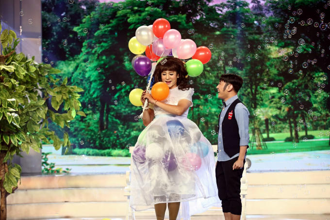 Cặp Đôi Hài Hước: Huỳnh Tiến Khoa giả gái lần đầu quá đẹp khiến Lý Hùng ngất ngây