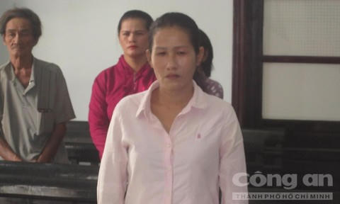 Bị cáo Trần Thị Chơn tại tòa.