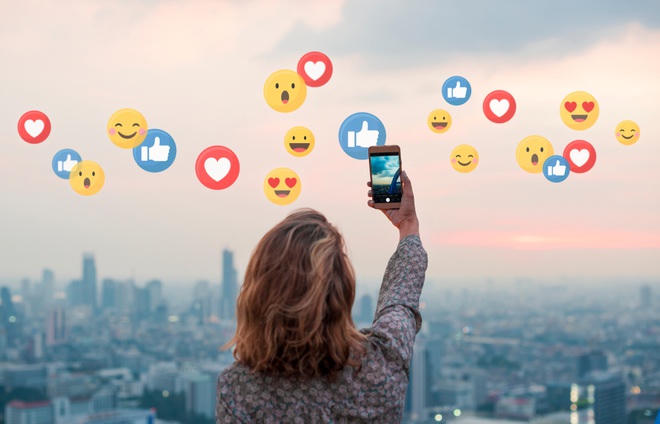 Influcencer đừng chỉ mải mê