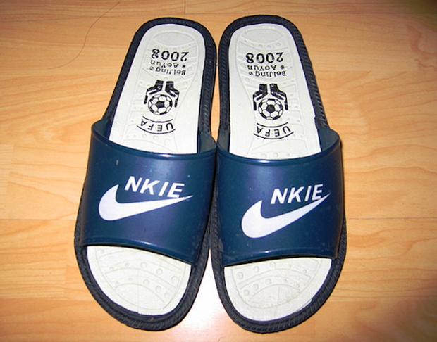 Những thương hiệu nổi tiếng bị nhái không thương tiếc theo kiểu Trung Quốc - Ảnh 17.