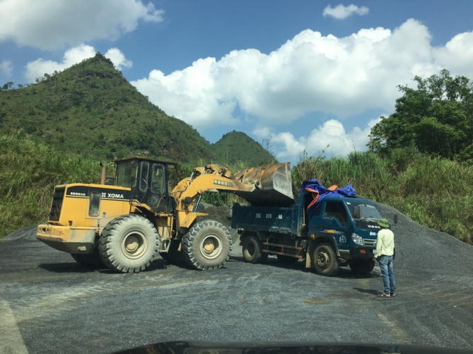 Thiết bị, máy móc và mỏ đá của Cty TNHH Lương Việt bị sử dụng ngoài tầm kiểm soát của Giám đốc.