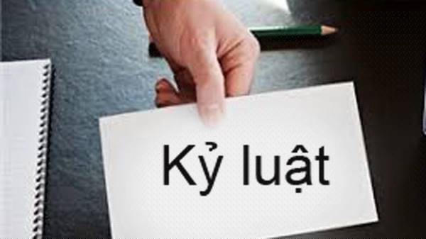 "Cán bộ sau khi bị kỷ luật Đảng nếu chưa đến mức khai trừ hoặc xử lý hình sự, tính chất vi phạm không nghiêm trọng thì cần tạo điều kiện cho họ làm lại từ đầu, đừng để “một lần vấp ngã là cả đời đi khập khiễng”.(Ảnh minh họa)