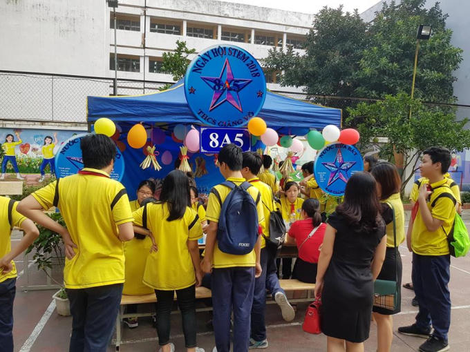 Nhiều hoạt động phong phú thu hút học sinh.