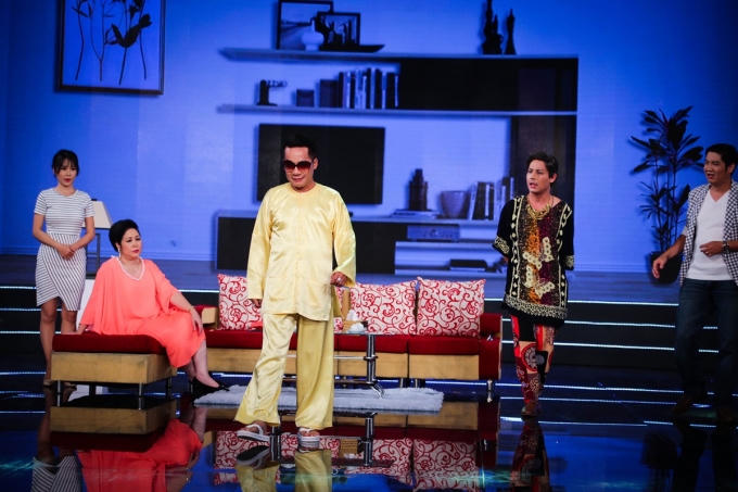 Hồng V&acirc;n h&eacute; lộ mất 20 triệu mỗi th&aacute;ng để