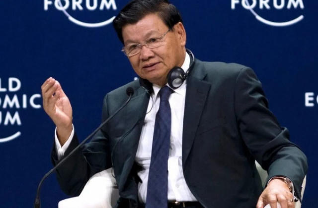 Lào xem xét giảm giá điện