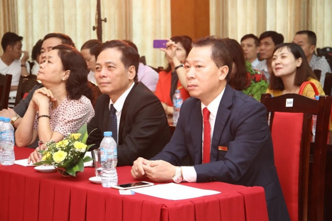 Ban biên tập báo Pháp luật Việt Nam và các đại biểu tham dự Lễ kỷ niệm.
