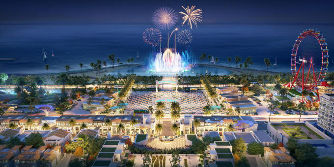 NovaWorld Phan Thiet cách TP. Hồ Chí Minh qua cao tốc HCM – Dầu Giây – Phan Thiết 1 tiếng 40 phút (dự kiến hoàn thành năm 2022), cách sân bay Phan Thiết 20 phút (dự kiến đưa vào khai thác năm 2023). Ảnh: phối cảnh quảng trường biển ban đêm tại NovaWorld Phan Thiet.