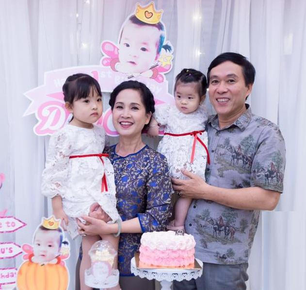 Theo nghệ sĩ Lan Hương, hiểu bản thân mình cần gì ở chồng để không bị ảnh hưởng những lời nói trêu đùa của mọi người là một điều khá quan trọng.