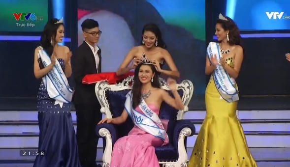 Ngoài ra, Á khôi 1 là Yến Nhi, á khôi 2 thuộc về Phương Linh. Quỳnh Nga được bình chọn là thí sinh được yêu thích nhất.