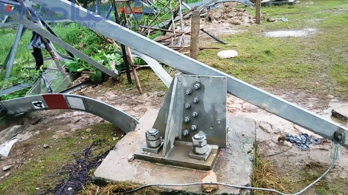 Trưởng Công an xã Tiến Dũng (Yên Dũng, Bắc Giang) cho hay: Người lái máy múc do đội thi công bên truyền tải đường điện.