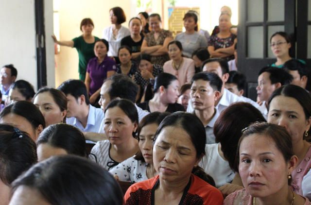 Phiên tòa thu hút khá đông người tham dự.