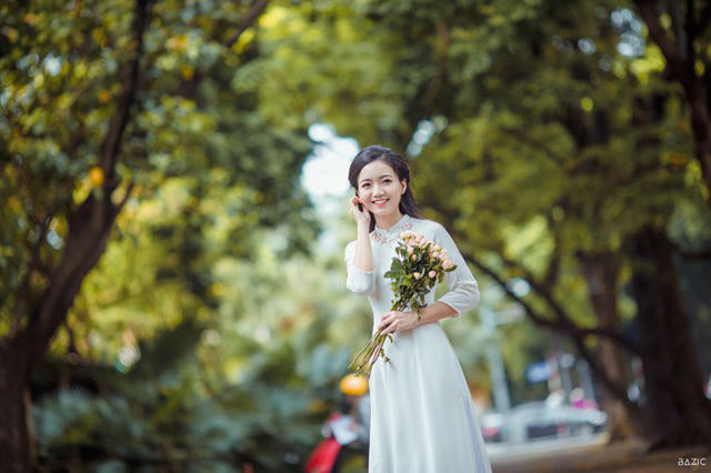 Khi đó, Hồng Anh đang là nữ sinh khoa Toán, trường Đại học Sư phạm Hà Nội