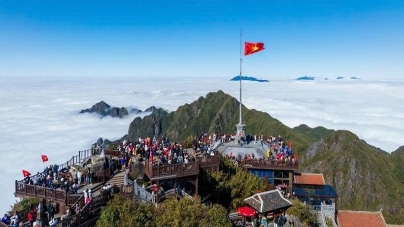 Đỉnh Fansipan, điểm nhấn của Khu du lịch quốc gia Sa Pa.