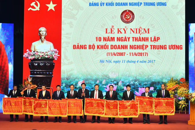 Thủ tướng Nguyễn Xuân Phúc cho rằng qua 10 năm thành lập, Đảng bộ Khối Doanh nghiệp Trung ương có nhiều đóng góp cho sự phát triển đất nước.