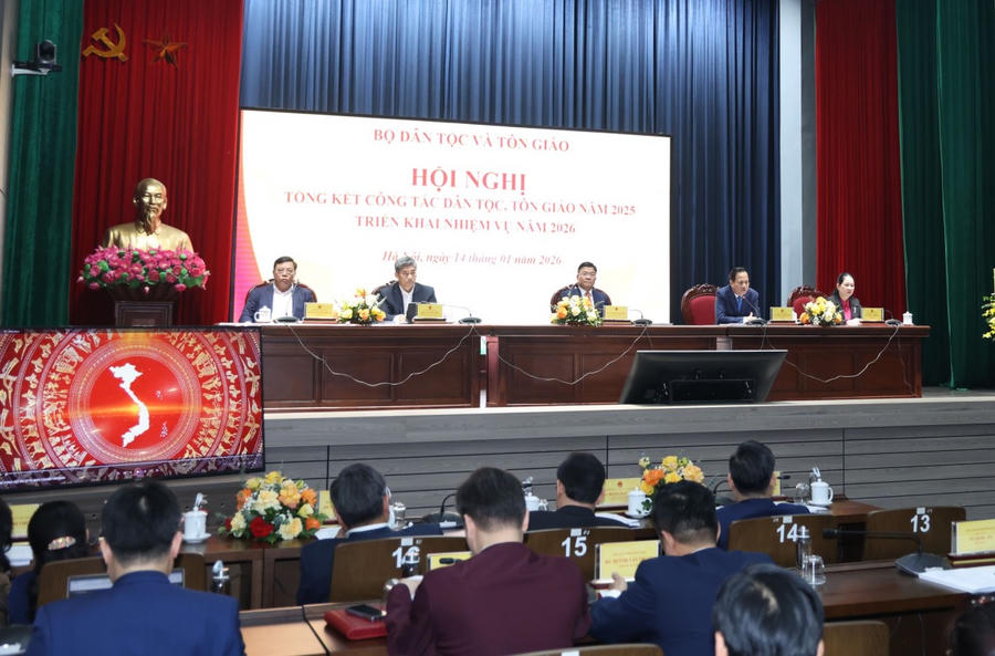 Hội nghị tổng kết công tác dân tộc, tôn giáo năm 2025 và triển khai nhiệm vụ năm 2026. (Ảnh: VGP)