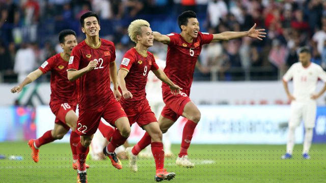 Bóng đá Việt Nam có đủ nhân sự để thực hiện cùng lúc 2 nhiệm vụ là vòng loại World Cup và SEA Games