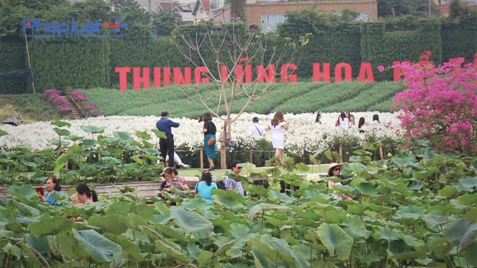 Sequence 04.00_02_16_05.Still007