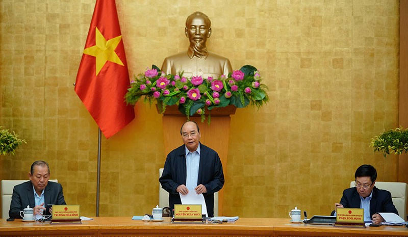 Thủ tướng Nguyễn Xuân Phúc phát biểu tại cuộc họp sáng 29-10. Ảnh: chinhphu.vn