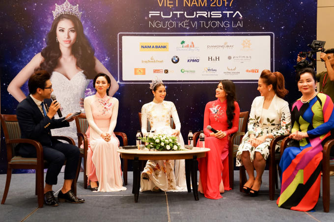 Top 3 Hoa hậu Ho&agrave;n vũ Phạm Hương, Tr&agrave; My, Lệ Hằng lần đầu ti&ecirc;n hội ngộ sau 2 năm đăng quang