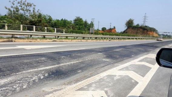 Những nghi vấn về chất lượng thi công cao tốc Nội Bài - Lào Cai?