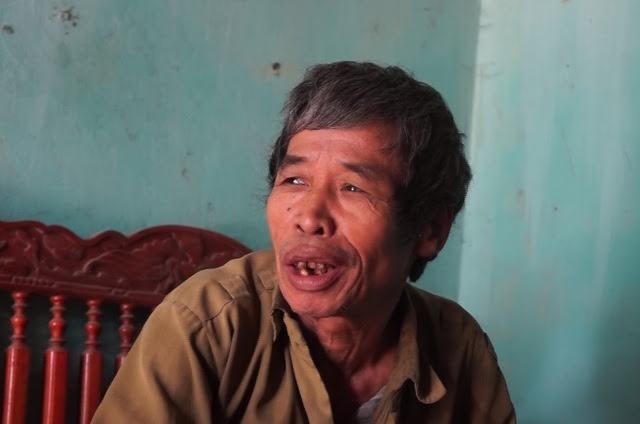 Ông Hán vui mừng vì đã tìm được con gái sau 16 năm lưu lạc.