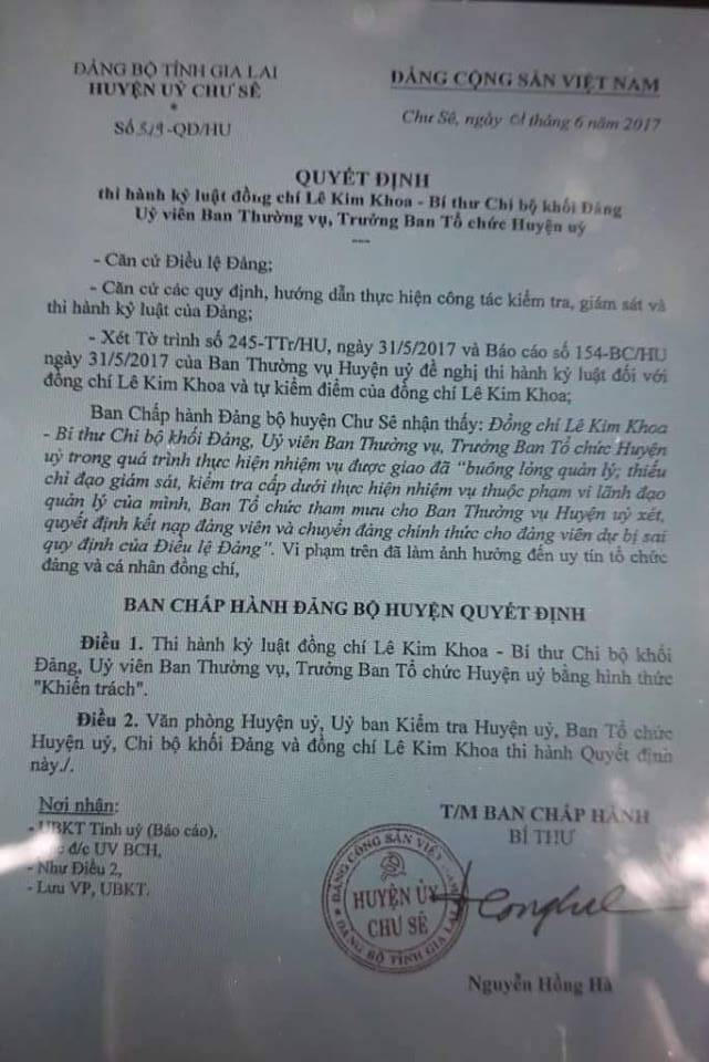 Quyết định của Huyện Uỷ huyện Chư Sê về việc kỷ luật ông Lê Kim Khoa- Trưởng Ban tổ Chức Huyện Uỷ