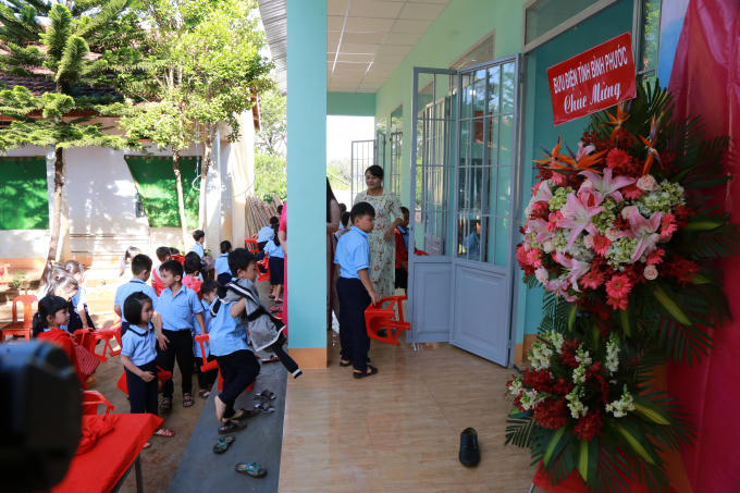 Niêm vui của hơn 70 học sinh...