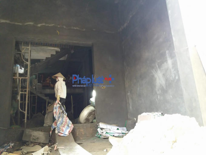 Công trình tại số tại ngách 16/28 đường Đỗ Xuân Hợp cũng tương tự