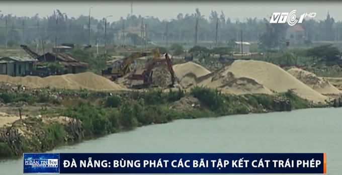 Những bãi tập kết này rất có thể là nơi "chứa chấp" nguồn cát khai thác trái phép.