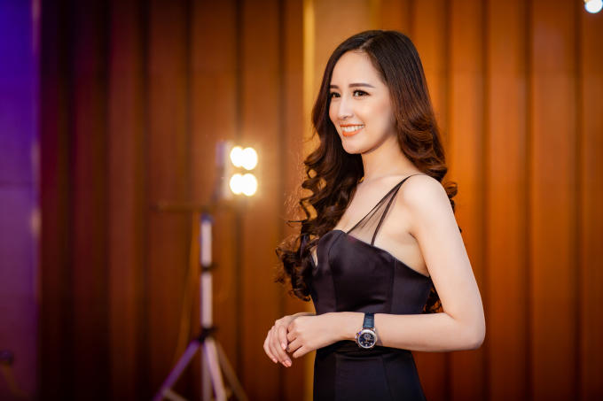 Hoa hậu Mai Phương Thuý giảm 4 kg xuất hiện lộng lẫy quyến rũ tại event Hạ Long