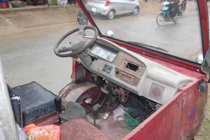 Một trong nhiều xe tự chế không bảo đảm ATGT bị thu giữ tại trạm CSGT của tỉnh.