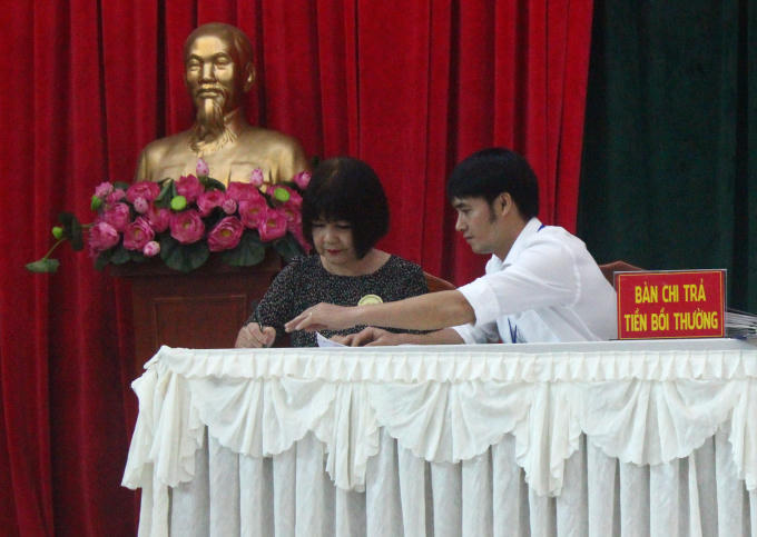Niem vui ngay duoc nhan tien boi thuong