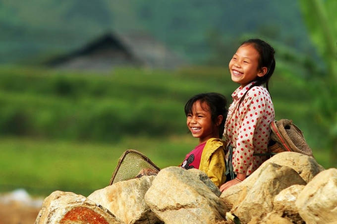 Hai đứa trẻ - Ảnh: Ngô Văn Nhung