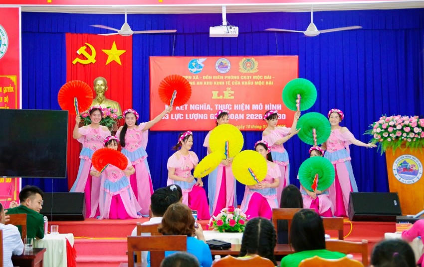 Tiết mục văn nghệ tại chương trình