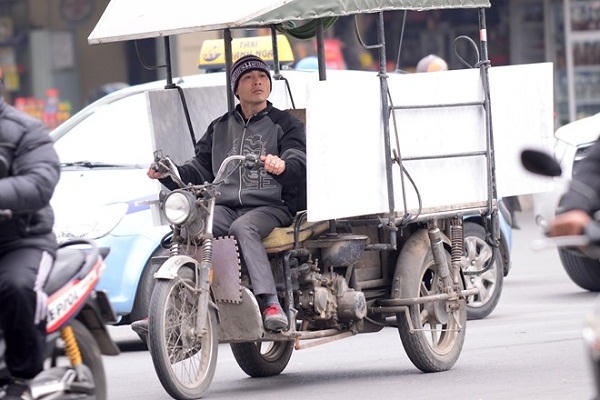 Xử lý nghiêm các lỗi vi phạm giao thông nhằm phục vụ tết Nguyên đán Đinh Dậu 2017. Ảnh: Tiến Anh.
