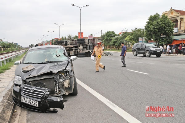 Tin tai nạn giao th&ocirc;ng mới nhất trong ng&agrave;y 18/10