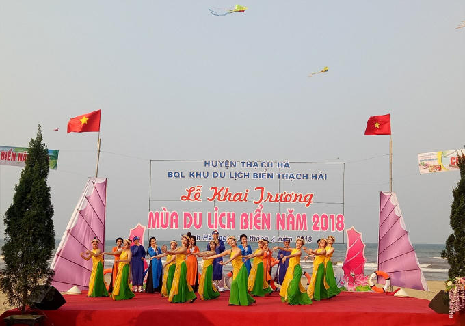 Các tiết mục văn nghệ đặc sắc chào mừng Lễ khai trương.