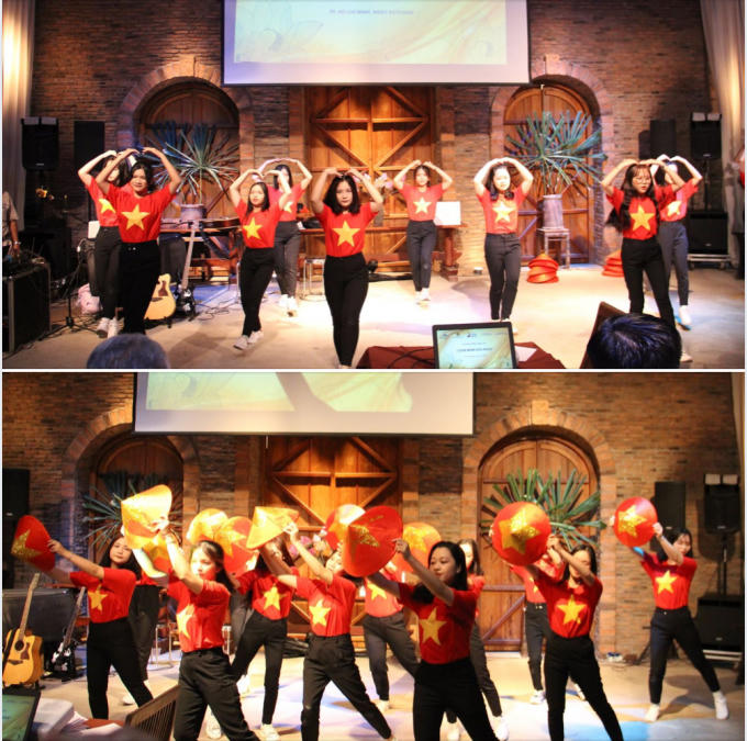 Vũ điệu flash mob “Việt Nam I love” đầy khí thế sôi động của các bạn trẻ Bình Phước đã làm không khí của buổi giao lưu nóng lên