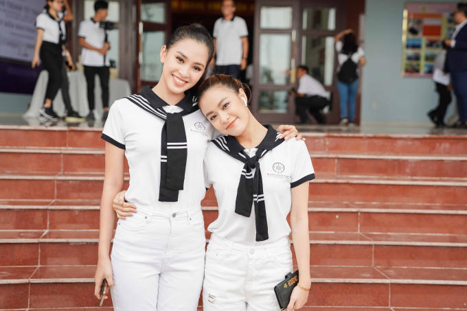 Dàn người đẹp trong sự kiện.